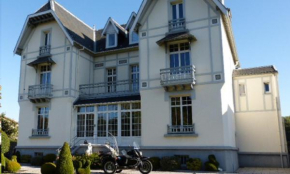 Гостиница La Roseraie  Сент-Етьенн-О-Мон